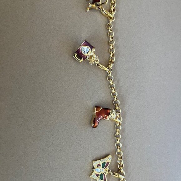 Vintage charm bracelet. - Picture 1 of 5